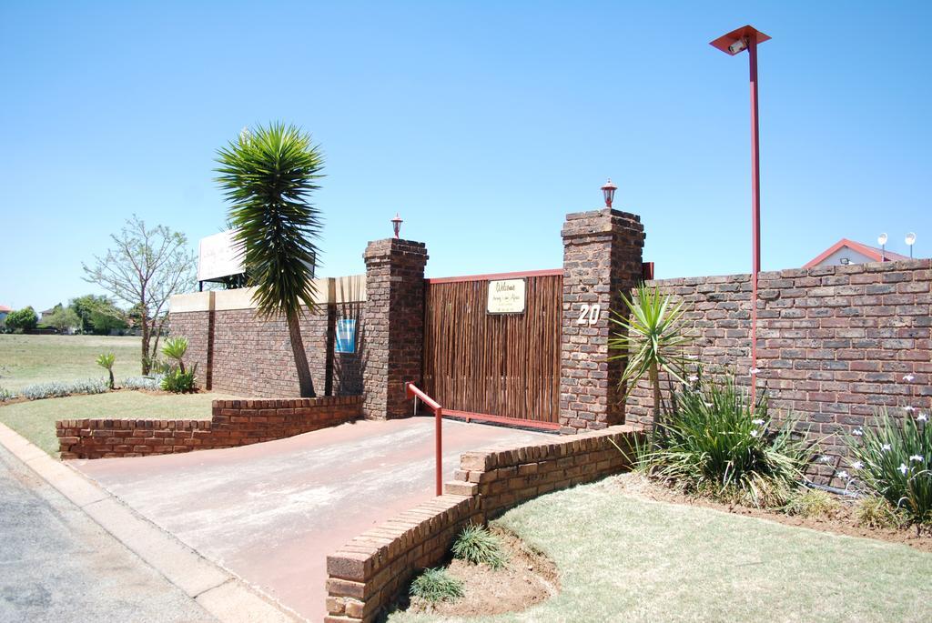 Journey'S Inn Africa Airport Lodge Kempton Park Exterior foto